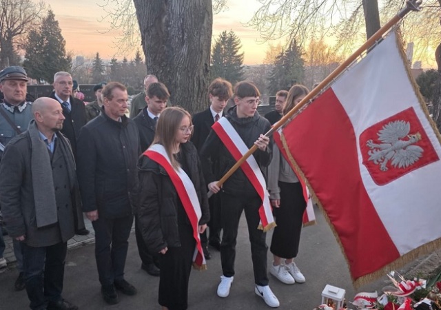 Przedstwiciele Samorządu oraz Dyrekcji II LO 